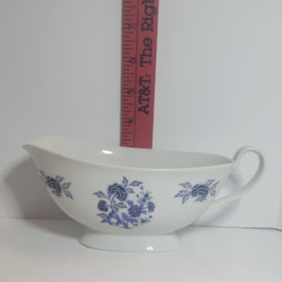 VINTAGE LENNOLD BLUE MEISSEN GRAVY BOAT (NO UNDERPLATE) - Picture 5 of 8